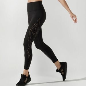 Lorna Jane Elevate Ankle Biter Tight size XXS